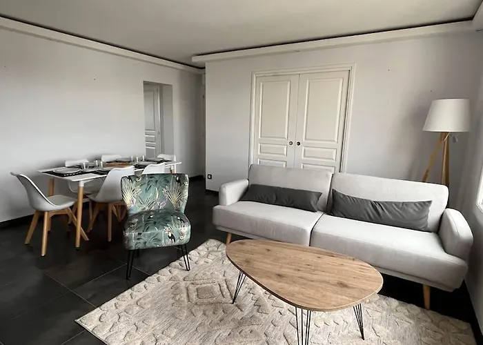 Wasat, Joli Appt 3 A アパート カーン