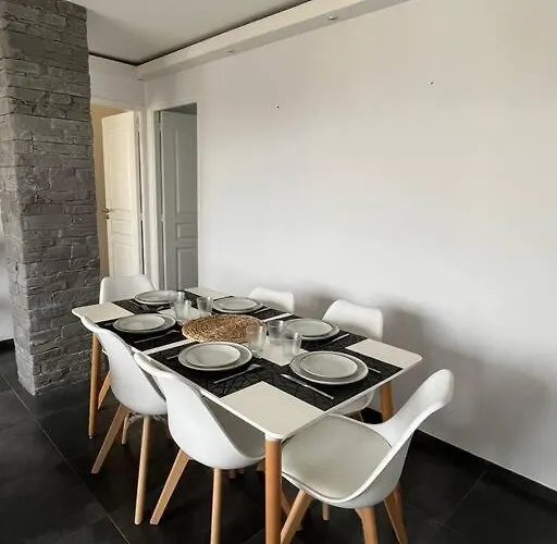 Wasat, Joli Appt 3 A カーン